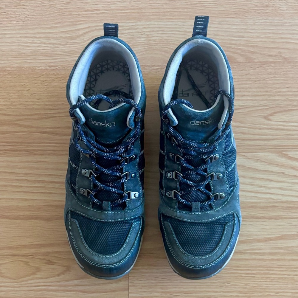 Dansko Paxton Suede High Tops Women’s 40